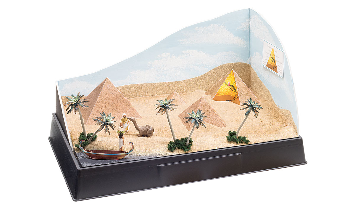 Mountain Diorama Kit – Scribbles Crafts – Brooklyn's Premier